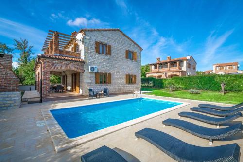 Butkovici Casa | Villa Berenice