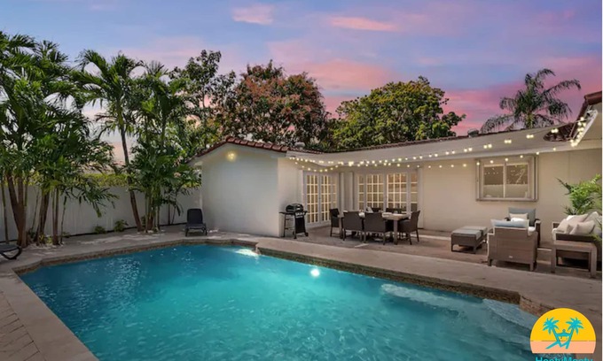 Ojus Casa | Villa Blanca 5 bedroom 3 Bath with Heated Pool & BBQ