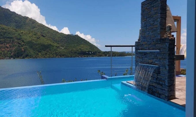 Cook's Bay Casa | "Villa Blanche" PANORAMIC POOL-BAR COOK'S BAY