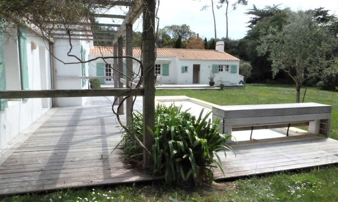 Noirmoutier-en-l'Ile Casa | Villa Bois de la Chaise Playa 100M 13 personas Jardín 3700m2 Piscina climatizada