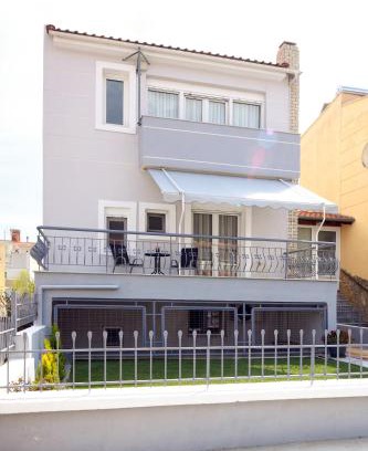 Nea Iraklitsa Casa | Villa Bolero