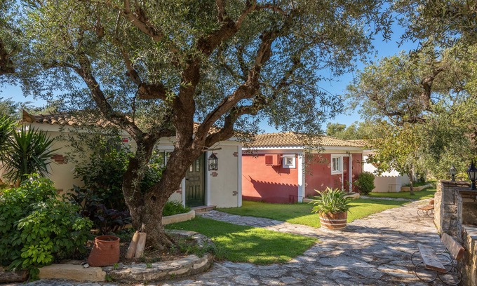 Alonia Villa | VILLA BOUGAINVILLEA (ILYESSA COTTAGES) de 2 a 6 quests
