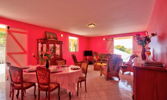 Mahaut Villa | Villa de ebullición en un entorno agradable
