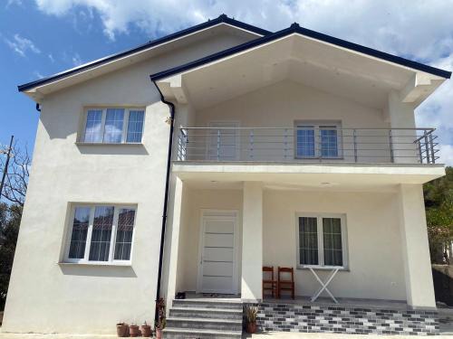 Nikel Casa | Villa Brama