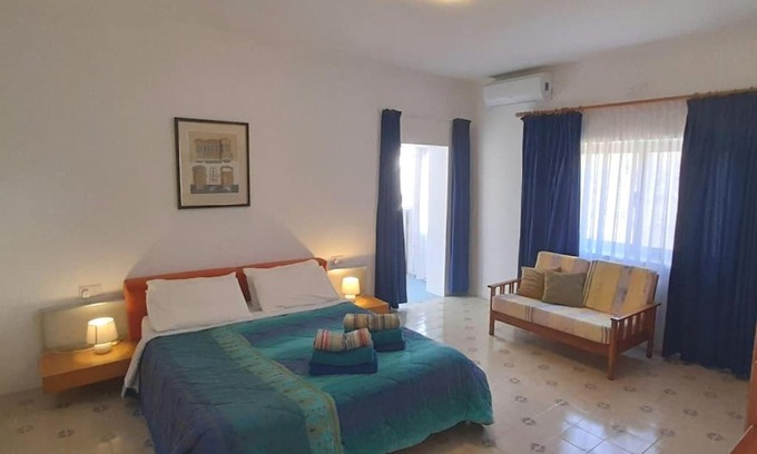 Xlendi Apartamento | Villa Bronja Superior Airconditioned Studio apartment in Xlendi