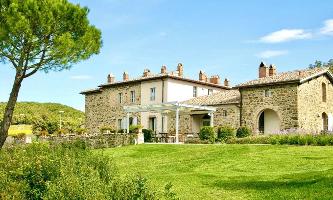 Montalcino Villa | VILLA BRUNELLO - Doce Habitaciones Villa, Capacidad 24