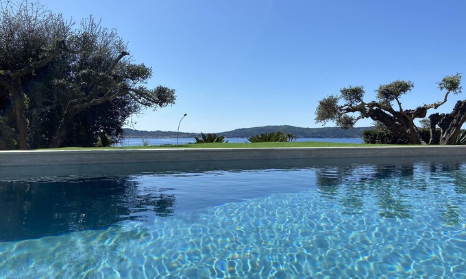 Guerrevieille Villa | DESCUENTO - Villa en la playa y con vista panorámica en St Tropez