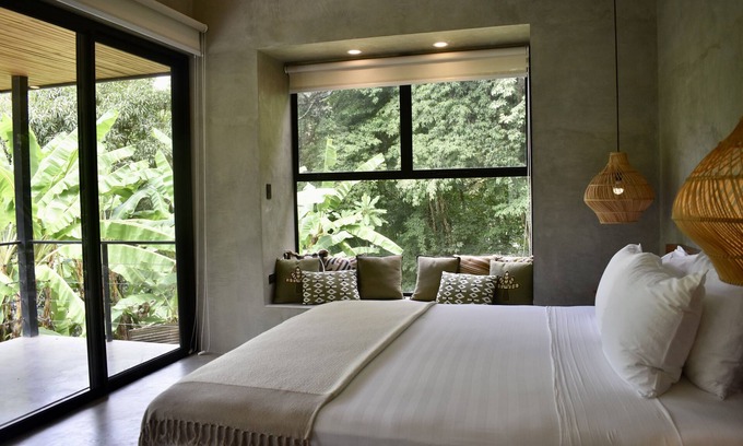 Playa Hermosa Cóbano Villa | Villa Chinola- Playa Hermosa, just walk to the beach