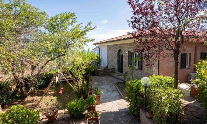 Castiglione della Pescaia Apartamento | Villa con Giardino Vista Mare
