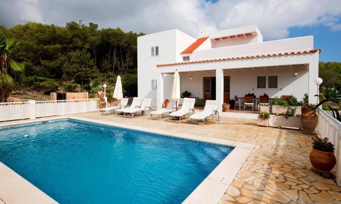 Sant Joan de Labritja Villa | Villa 'Casa Es Socorrat' con vistas a la montaña, Wi-Fi y aire acondicionado