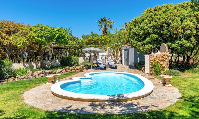 Archidona Villa | Villa "Casa de los Sueños" con piscina, vistas a la montaña, jardín y Wi-Fi