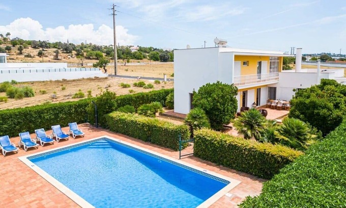 Salgados Villa | Villa Caixinha 2 - Modern villa - By Salgados beach, shops, bars, and restaurant