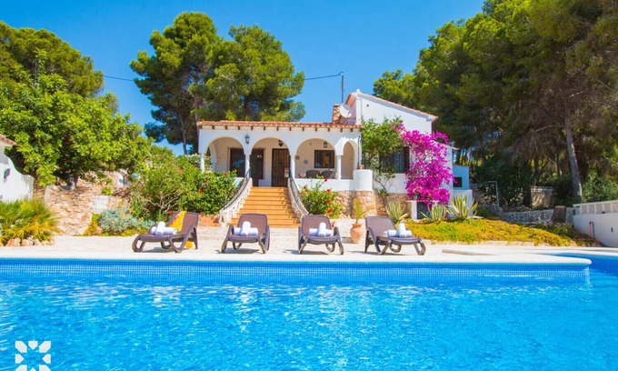 Urbanitzacio la Fustera Villa | Villa CALIFORNIA by Abahana Villas
