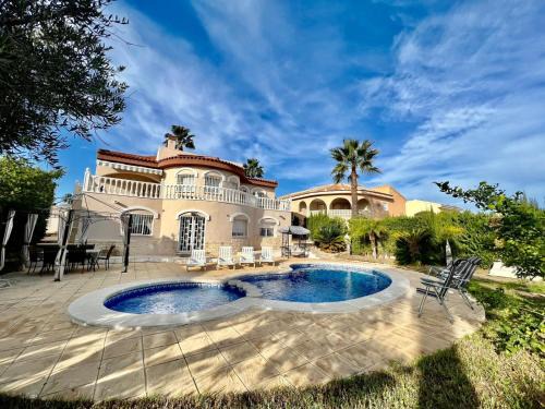 Quesada Villa | Villa Calma