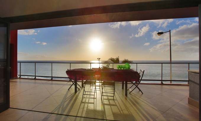 Calheta Villa | Villa Camacho V - Villa de lujo situado directamente en la playa