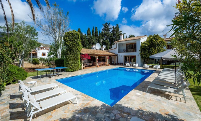 Urbanitzacio Gotmar Villa | Villa "Can Toni" con vistas a la montaña, piscina privada y Wi-Fi