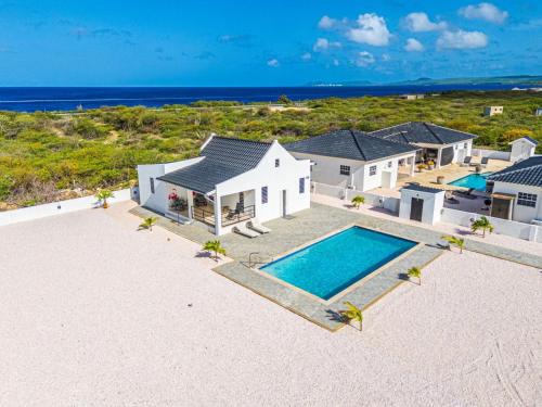Hato Villa | Villa Carolina at Ayo Bonaire