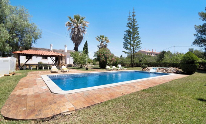 Monte Raposo Villa | Villa 'Casa Alcantarilha' con piscina y Wi-Fi