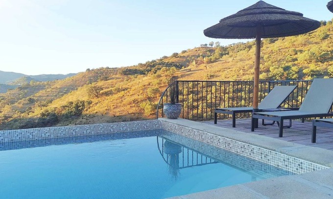Colmenar Villa | Villa "Casa Carrasco" con vistas a la montaña, piscina y Wi-Fi