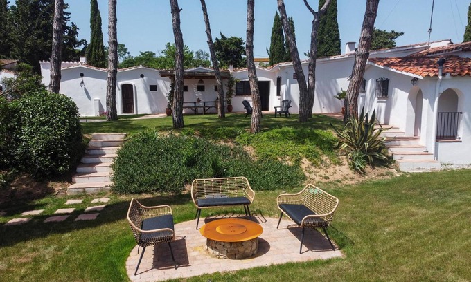 Tordera Villa | Villa 'Casa Cuatro Vientos' con vistas a la montaña, Wi-Fi y aire acondicionado