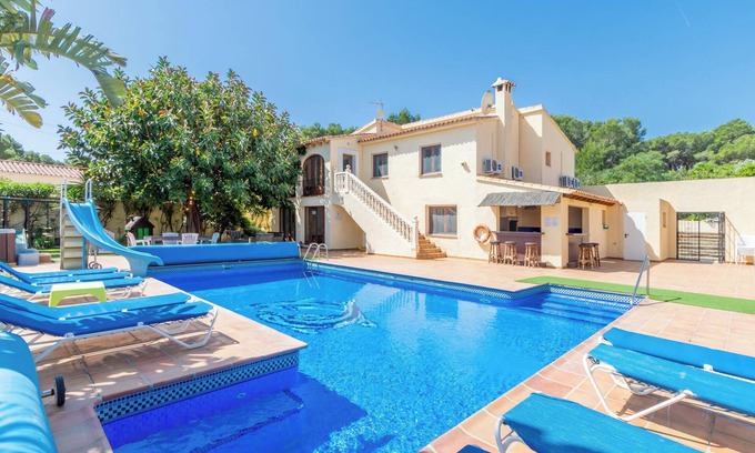 Moravit Villa | Villa "Casa Emilia" con piscina, jardín y Wi-Fi