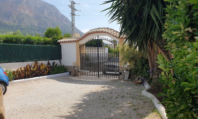 Montgo de Toscamar Villa | Villa "Casa Juanita" con piscina privada, terraza privada y Wi-Fi