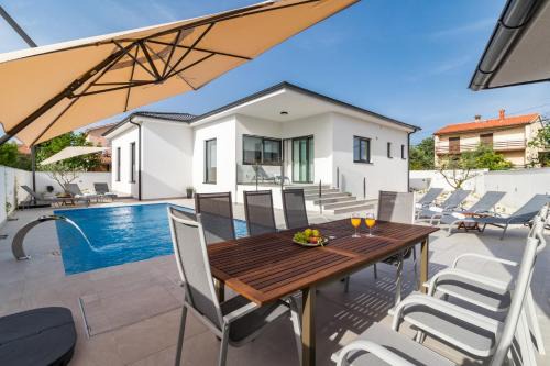 Skatari Villa | Villa Casa L