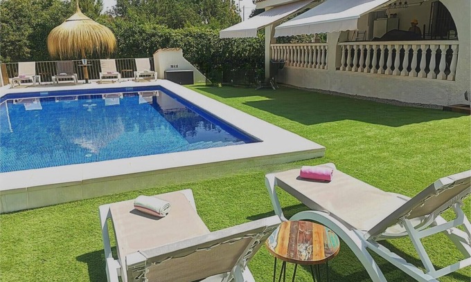 Lliria Villa | Villa 'Casa Segunda' con vistas a la montaña, Wi-Fi y aire acondicionado