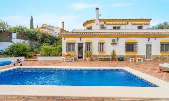 Los Cortijillos Villa | Villa 'Casa Siempre Verde' con vistas a la montaña, Wi-Fi y aire acondicionado