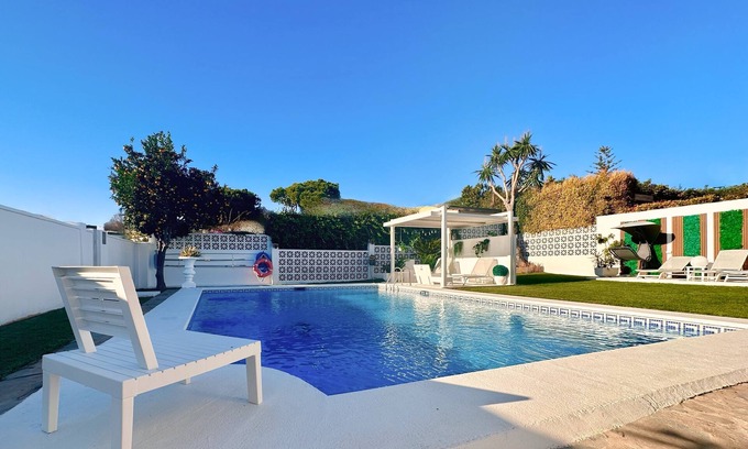Urbanizacion Costabella Villa | Villa CasaCara Marbella -España en la playa