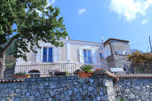 Nocelle Cama Y Desayuno | Villa Casola B&B