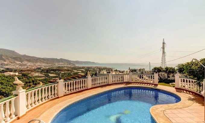 Río Velez Chalet De Esquí | VILLA CEREZO