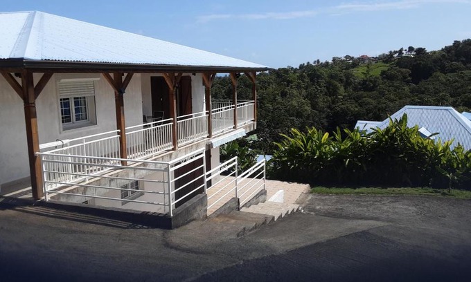 Desbonnes Apartamento | VILLA Charly, Spacieux appartement proche Deshaies