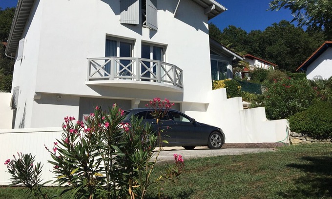 Behobie Villa | Villa Ciboure, 4 dormitorios, 8 personas