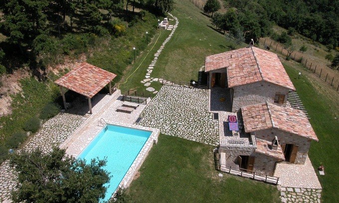 Acqua Loreto Villa | Ofertas de último minuto para verano 2013 en esta encantadora villa con piscina