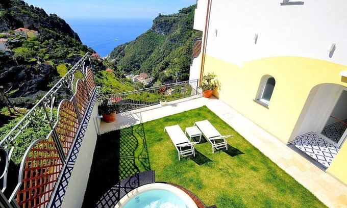 Pontone Casa | Villa Clarice D: Un apartamento estudio elegante y moderno en una zona tranquila.