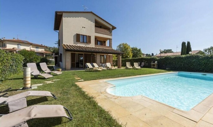 Lucignano Villa | Villa Clemente Confortable residencia vacacional