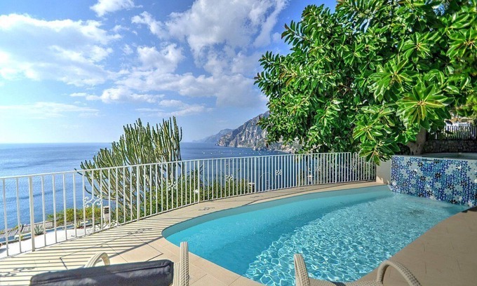 Arienzo Villa | Villa Cleopatra Grande, fully refundable with voucher*: An elegant and welcoming two-story villa built sheer above the sea, with Free WI-FI.