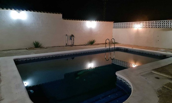 Escalona Villa | Villa, con chimenea y piscina, junto a la playa del rio Alberche