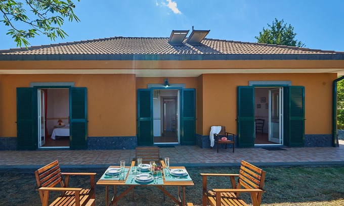 Sant'Alfio Villa | Villa Cocuzzolo - le Case dell'Etna - VILLA CON PISCINA PRIVADA Y JARDÍN