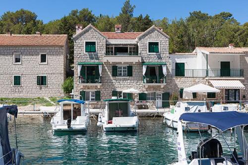 Makarska Old Town Apartamento | Villa Columba - 4 Star Deluxe Apartments - Sea-Front & Panorama View