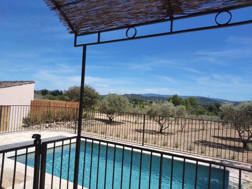 Joucas Casa | Villa Comme un Dimanche, piscine privée, chauffée, & vue