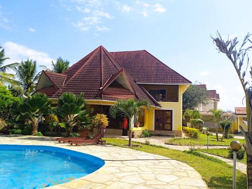 Diani Beach Villa | Villa Cool Breeze.