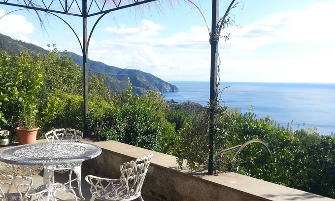 San Bernardino Villa | Villa Corbezzolo - El corazón de Cinque Terre