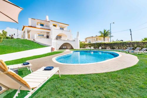 Montechoro Villa | Villa Corcovada