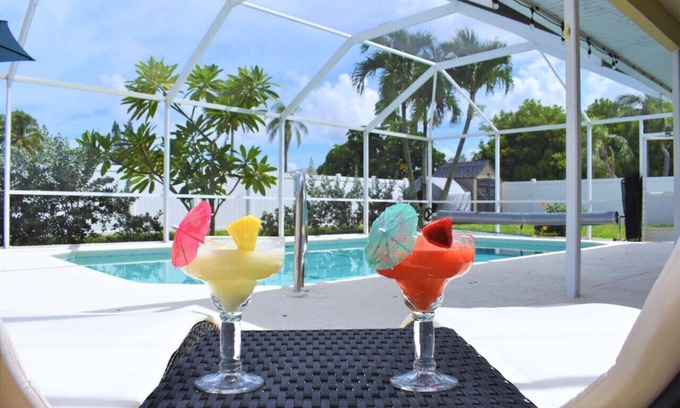 Cape Coral Villa | Villa Cormac - Retreat. Sunshine. Beauty.