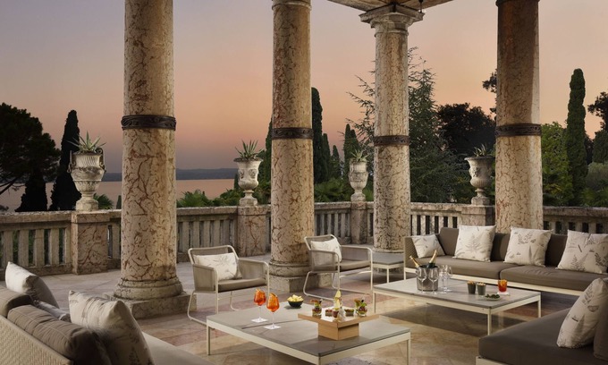 Sirmione Old Town Hotel | Villa Cortine Palace Relais Chateaux