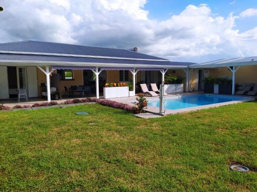 Anse-Bertrand Cama Y Desayuno | Villa Créoléna Séjour authentique avec piscine à Anse-Bertrand Guadeloupe