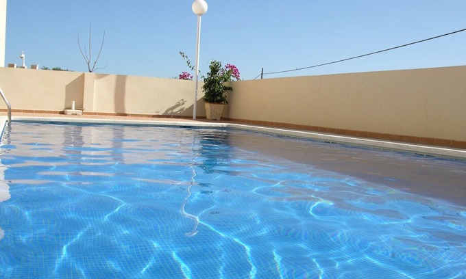 Los Nietos Apartamento | Apart. bajo, wifi gratis, tv satélite, barbacoa, piscina comunitaria