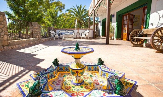 Montecorto Apartamento | Villa Cultural MONTELUCÍA